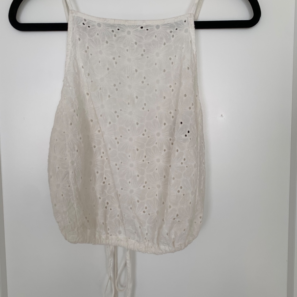 Brandy Melville White Top - Picture 4 of 6